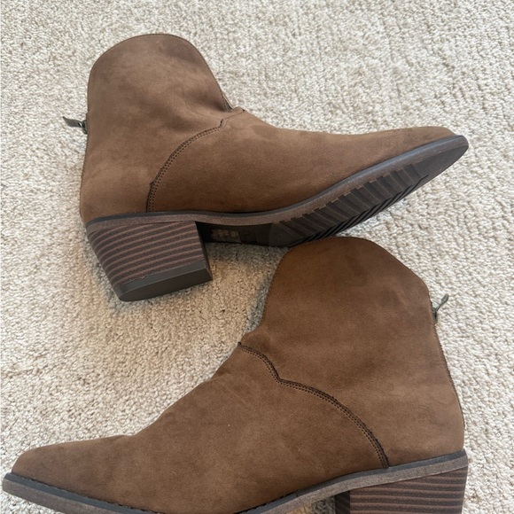 Geewawa Western Women’s Faux Suede Zip Brown Ankle Booties Women’s 8 1/2M  EUC - Picture 2 of 10